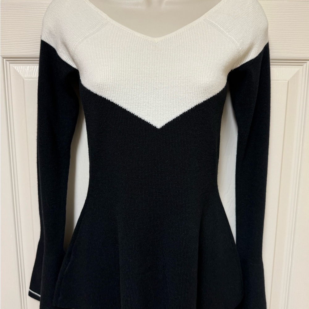 Ann Taylor Chic Black and White Knit Sweater